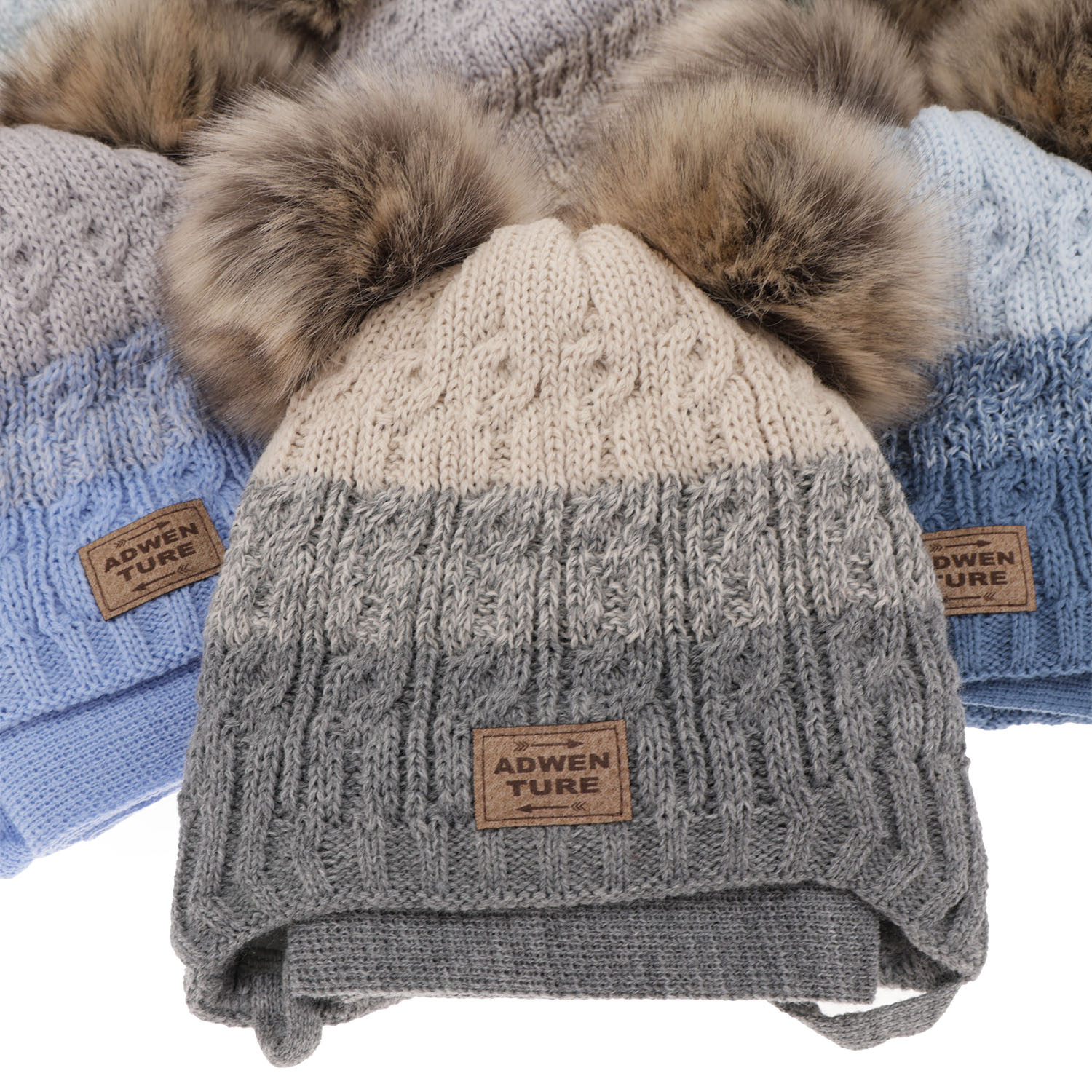 Komplet zimný chlapčenský: čiapka a šál camel s dvoma bambuľami Platon