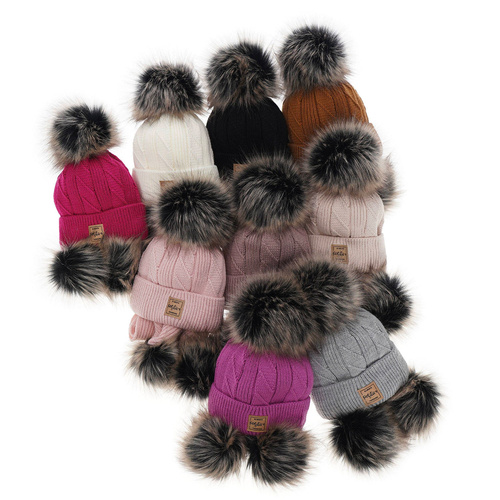 Zimná dievčenská súprava: čiapka a šál ružová s dvoma bambuľkami Gabriela