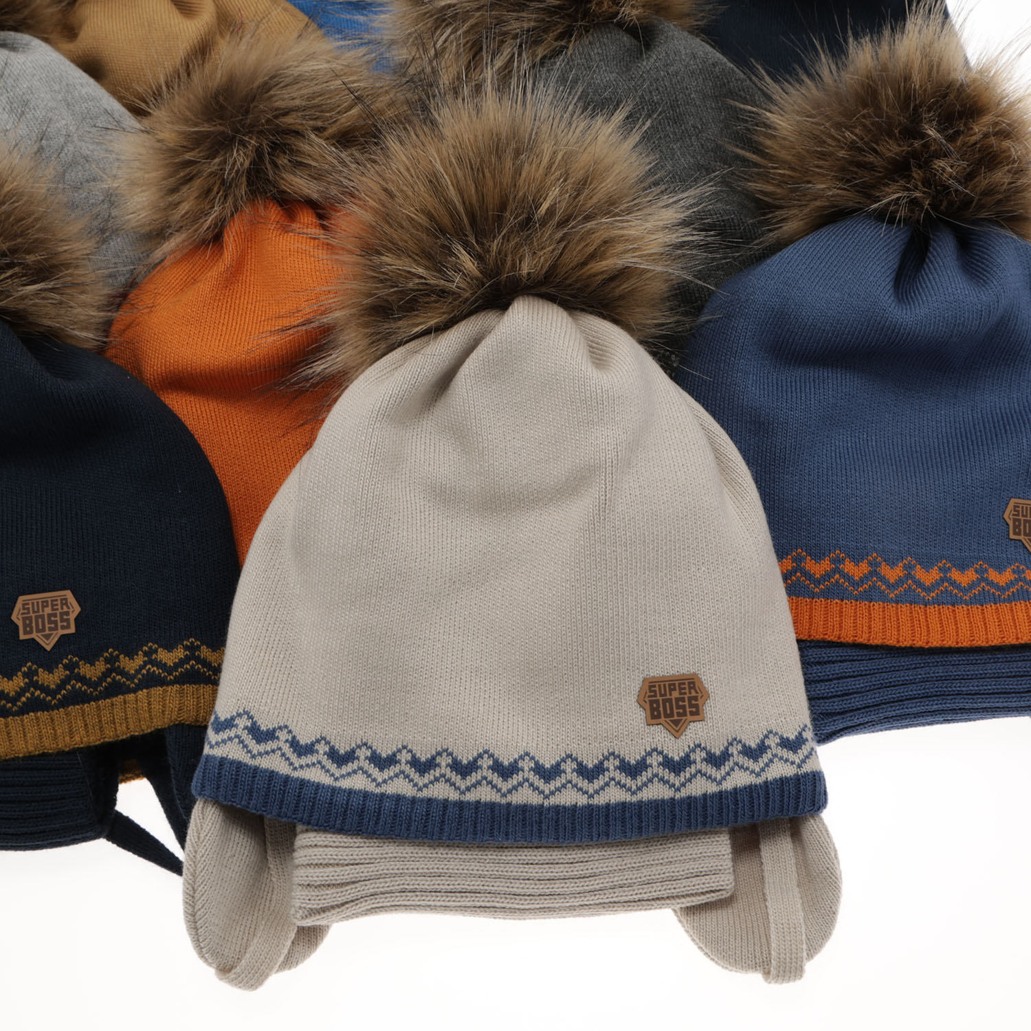 Kompletná zimná detská sada: čiapka a šál camel s bambuľou Elpis