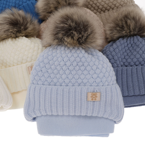 Komplet zimní chlapecký: čepice a šála béžový s bambulí Norberto