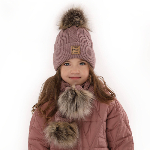 Zimná dievčenská súprava: čiapka a šál ružová s dvoma bambuľkami Gabriela