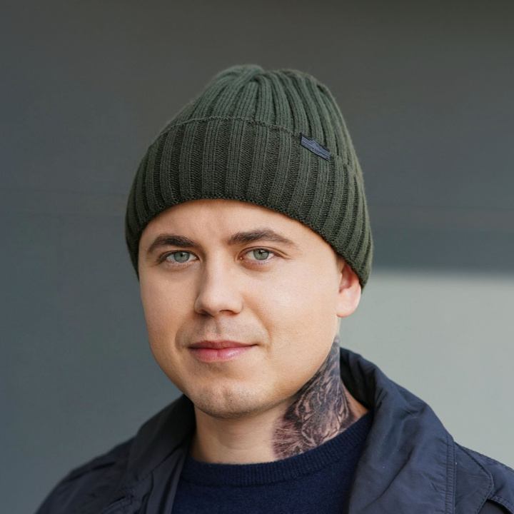 Pánska zimná čiapka tmavomodrá Vincent