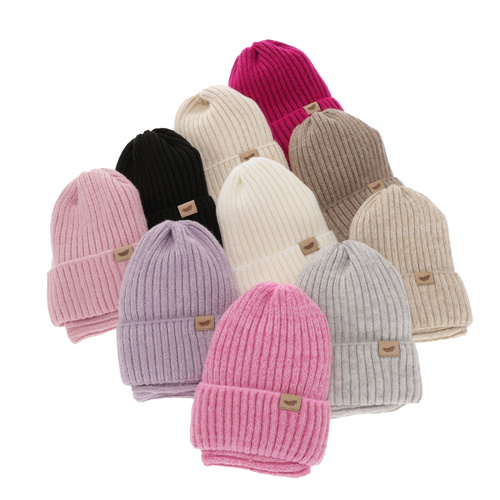 Komplet zimnej dívčej: čiapka a tunel černý s merino vlnou Karmina