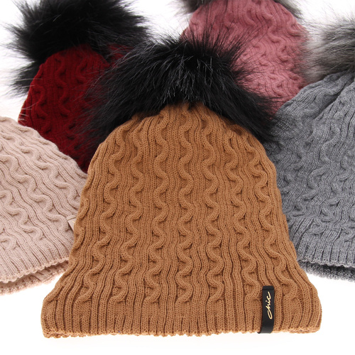 Zimná čiapka pre ženy zelená s bambulou Xena