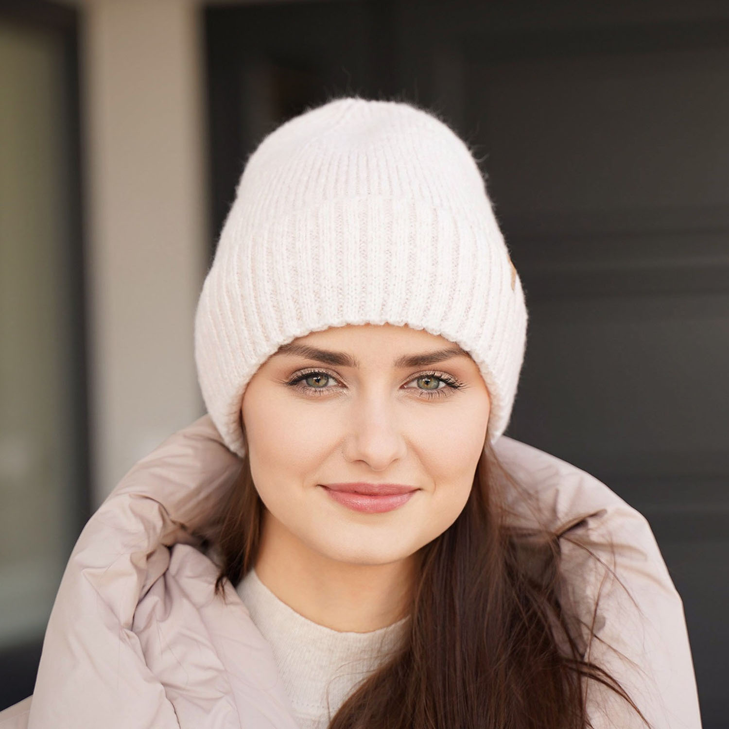 Dámska zimná čiapka ružová merino vlnená Alvara