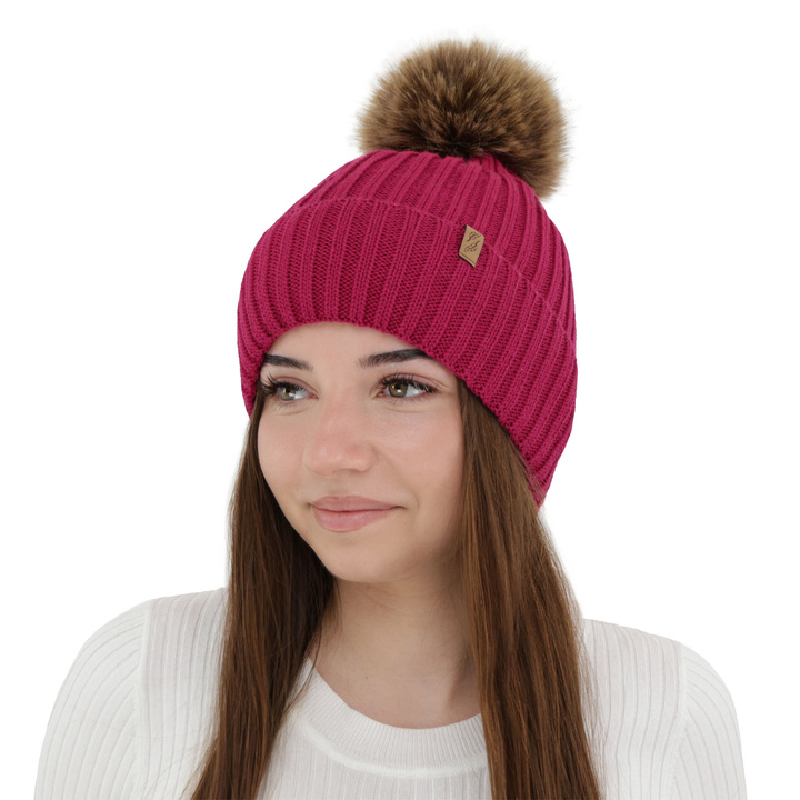Dámská zimní čiapka, amarantová, s merino vlnou, Zamira