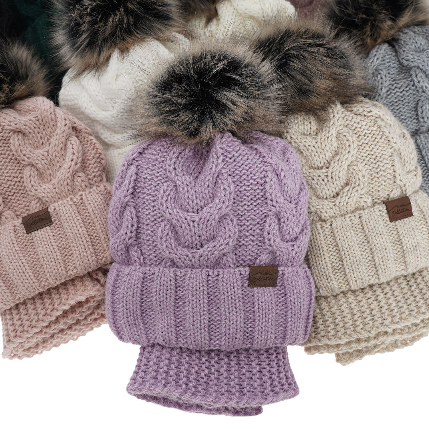 Dievčenský zimný set: čiapka a tunel šedý s bambulou Torina