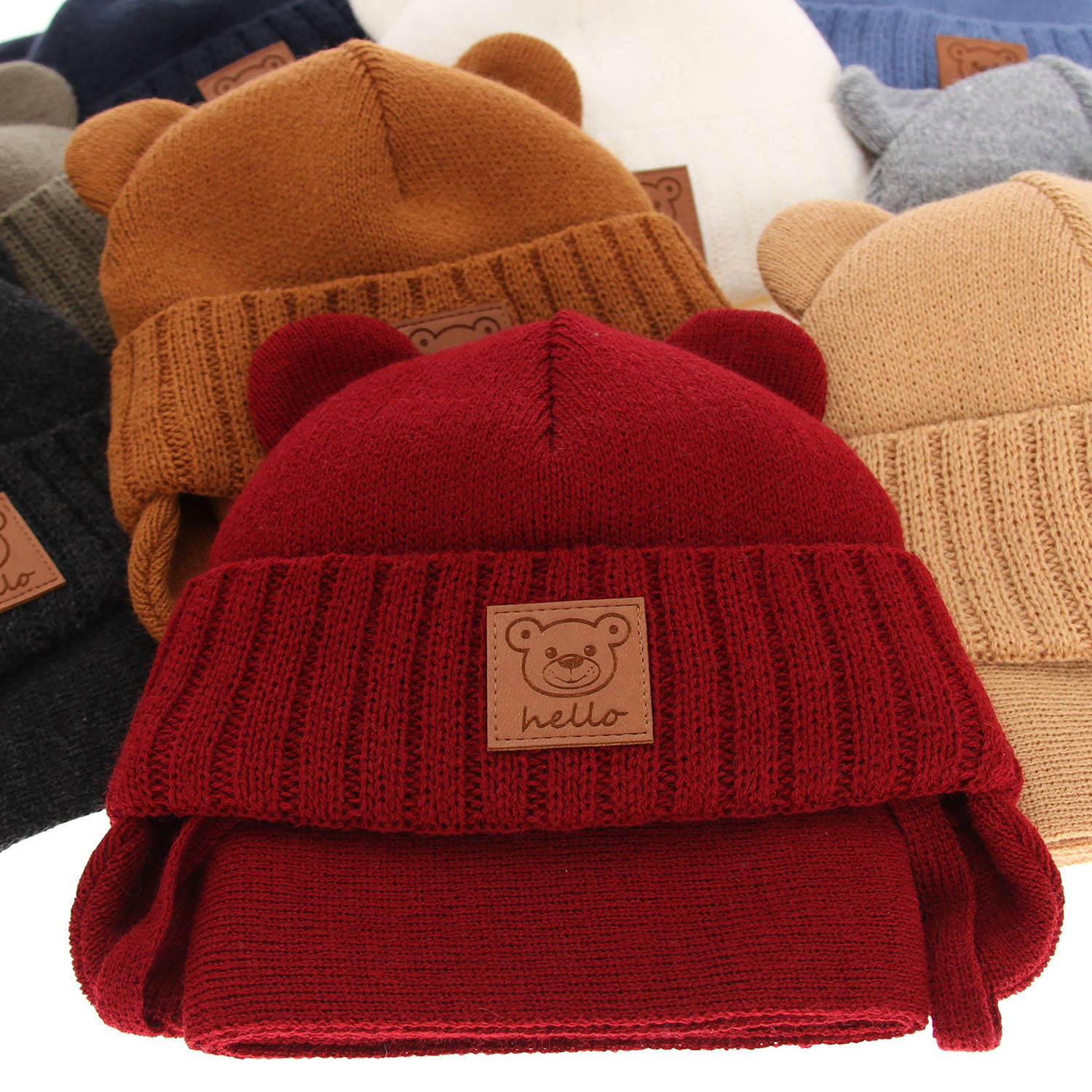 Zimný set pre chlapcov: čiapka a šál ťava Petit