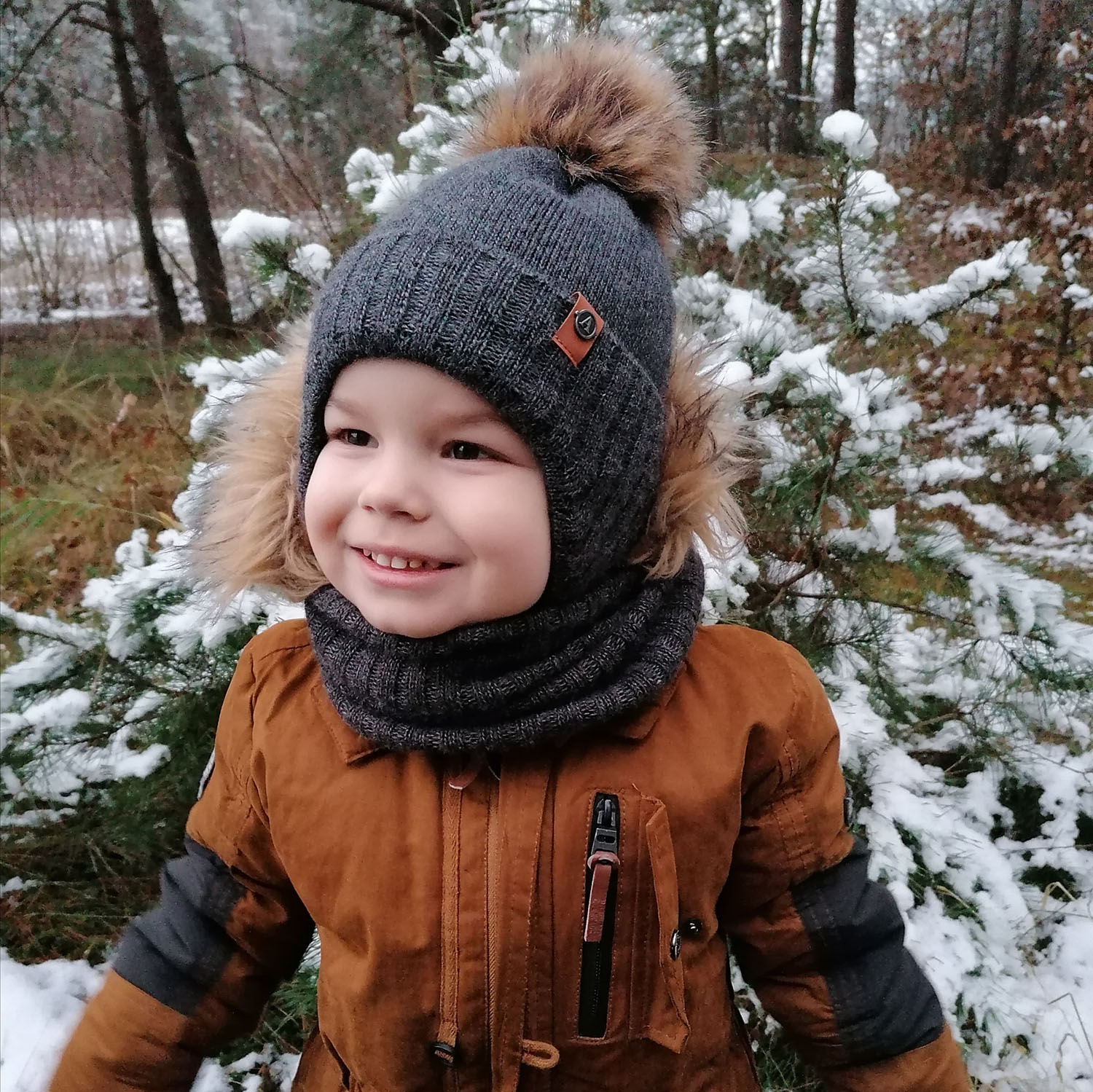 Chlapčenský zimný set: čiapka a tunel tmavomodrý Dominik