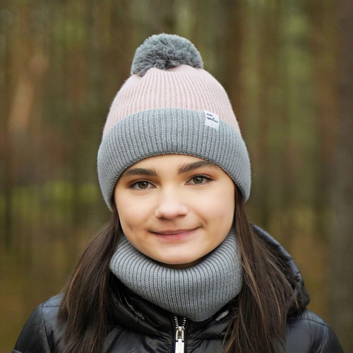 Zimný dievčenský set: čiapka a tunel černý s bambulou Rosalin