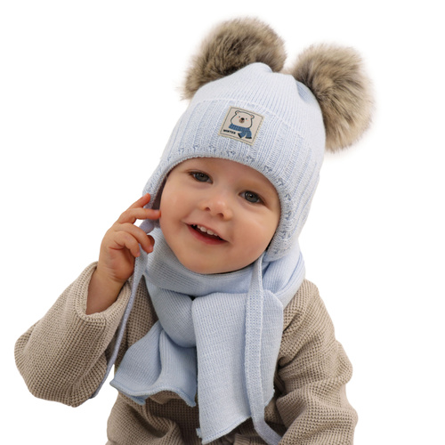 Komplet zimní chlapecký: čepice a šála krémový s dvěma bambulemi Jewel