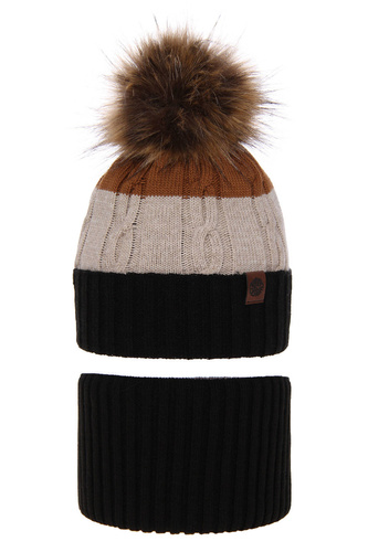 Chlapčenská zimná súprava: čiapka a tunel černý s bambulou Karmel